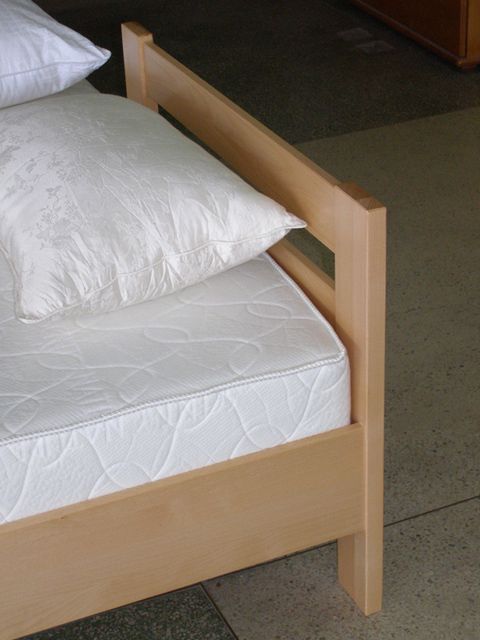 Кровать Рената-24