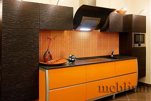 кухня meblium 7-72. Фасад пластик с алюминевой рамкой:- от 5800 грн. за 1 м.п.